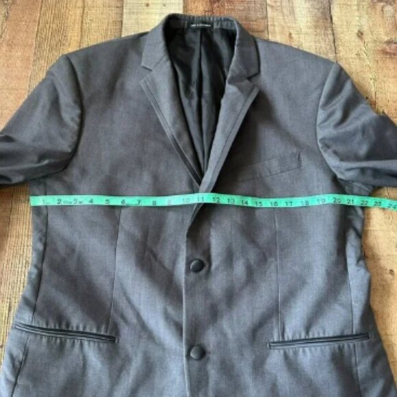 Charcoal Gray Mens Two-Button Blazer Jacket With Notched Lapel & Pockets Classic - Picture 3 of 9